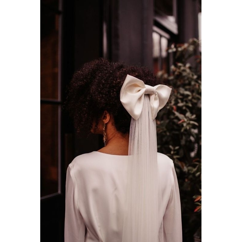 

pita tile, white, satin, outfit wanita
