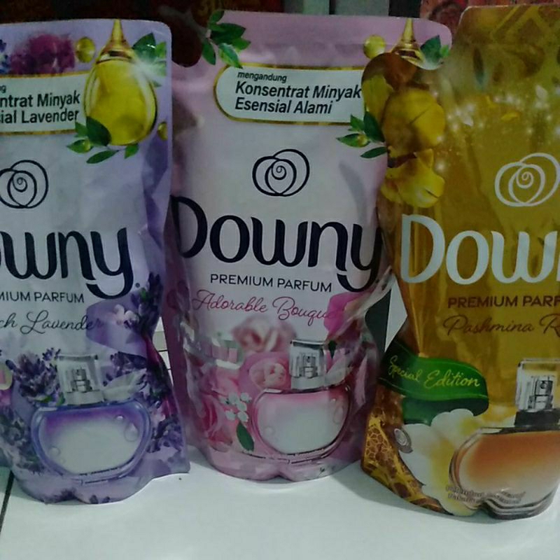 Downy pewangi pakaian 550ml