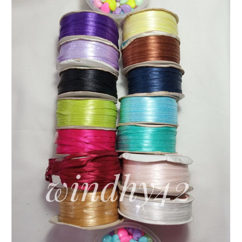 

Pita Satin 0,5cm Meteran