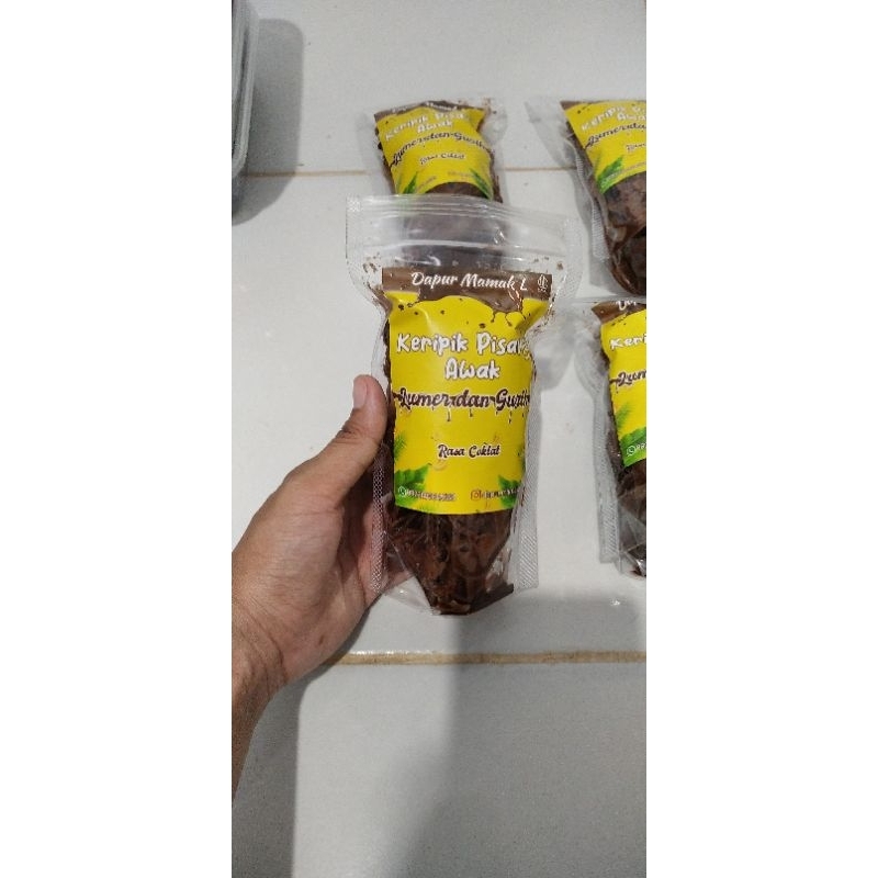 

keripik pisang awak rasa coklat