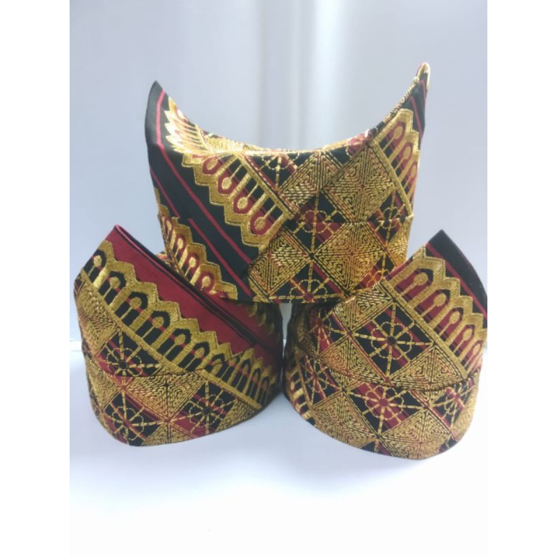 Peci tapis adat lampung/peci bordir lampung model tanjak