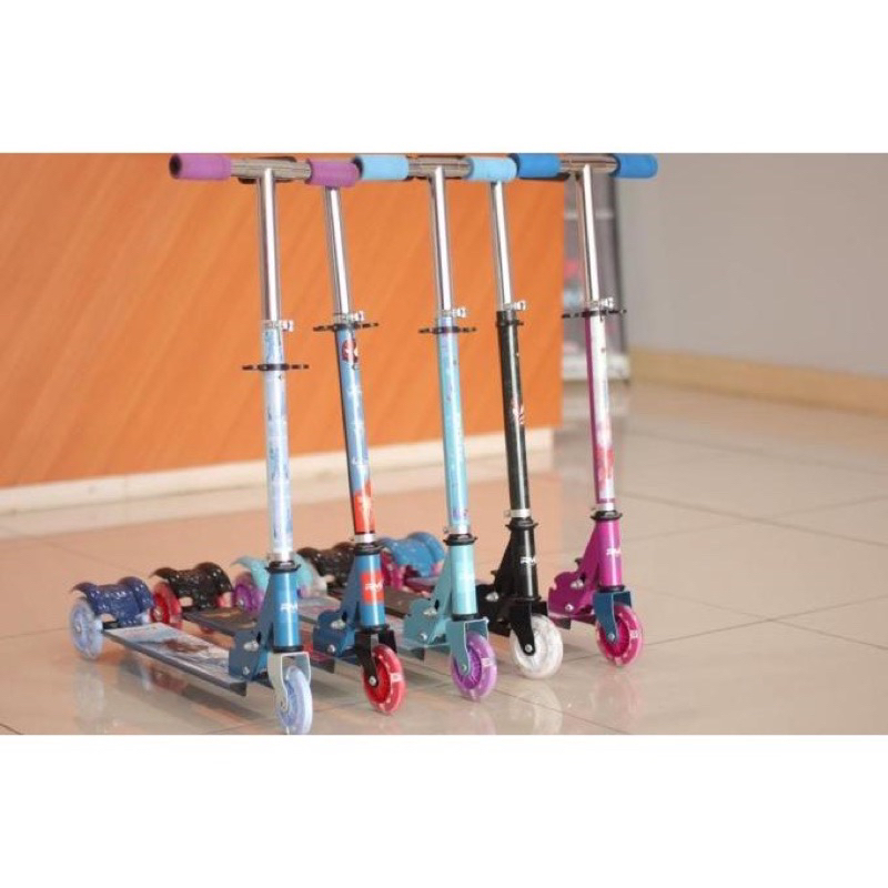 Mainan Anak skuter Sekuter Otoped Scooter  RMB frozen karakter