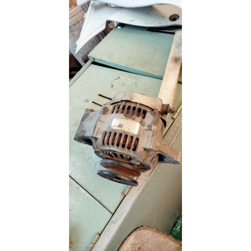 dinamo pengisian / dinamo jalan/ dinamo ampere Espass 1600 cc copotan original