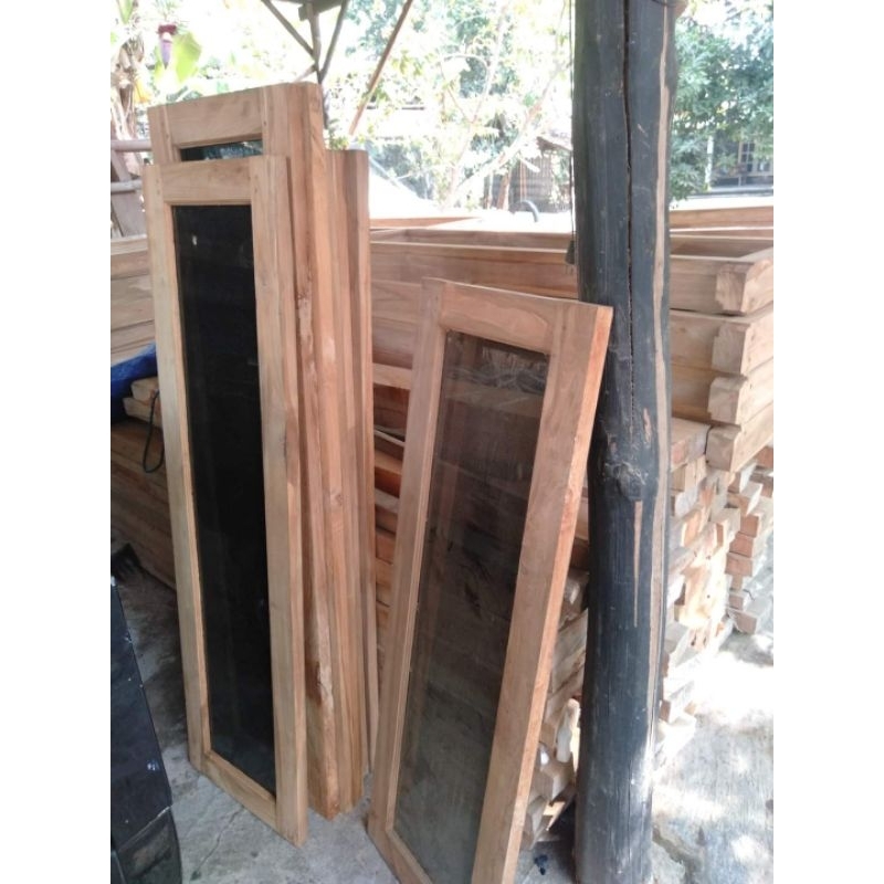 jendela kamar kayu KAMPER/MERANTI OVEN