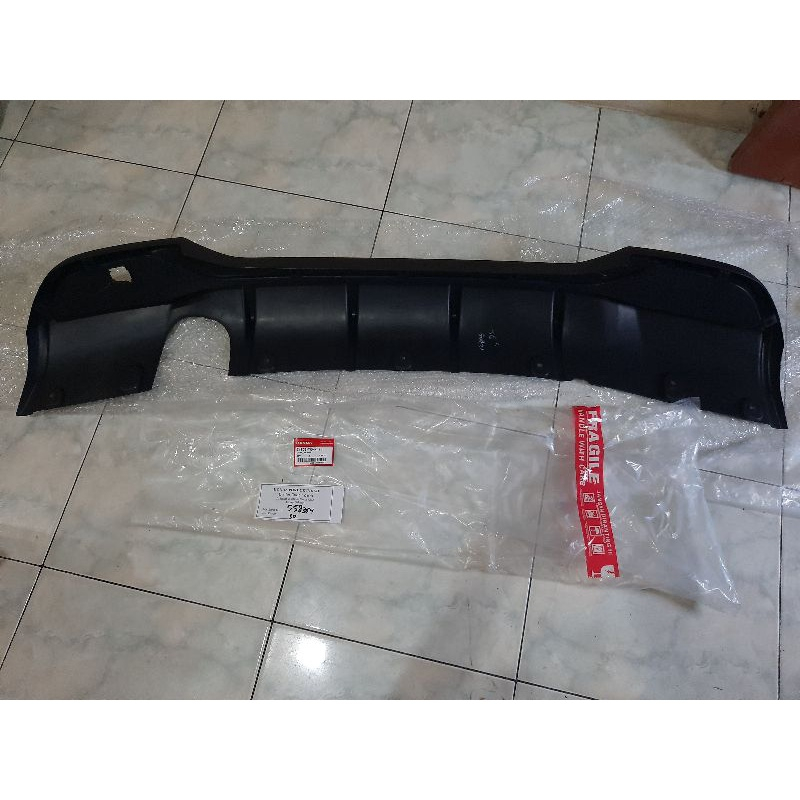 diffuser / spoiler bumper belakang brio rs 2019 2020 2021 ori
