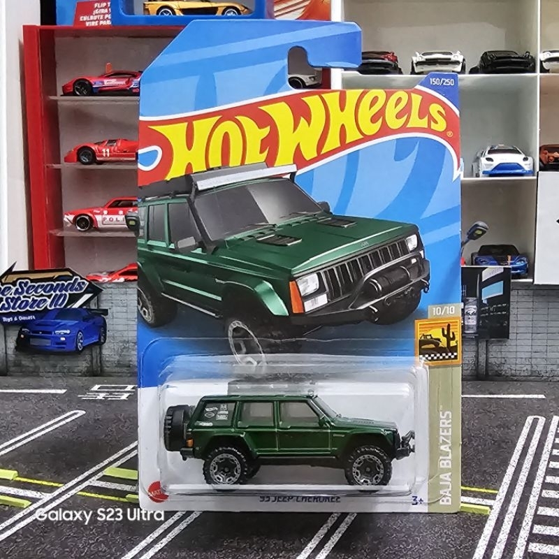 Hotwheels '95 Jeep Cherokee Hijau