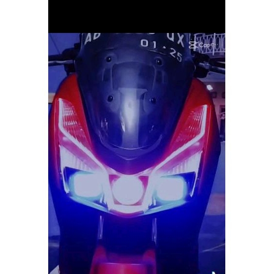 projie lexi model dymaker bosku