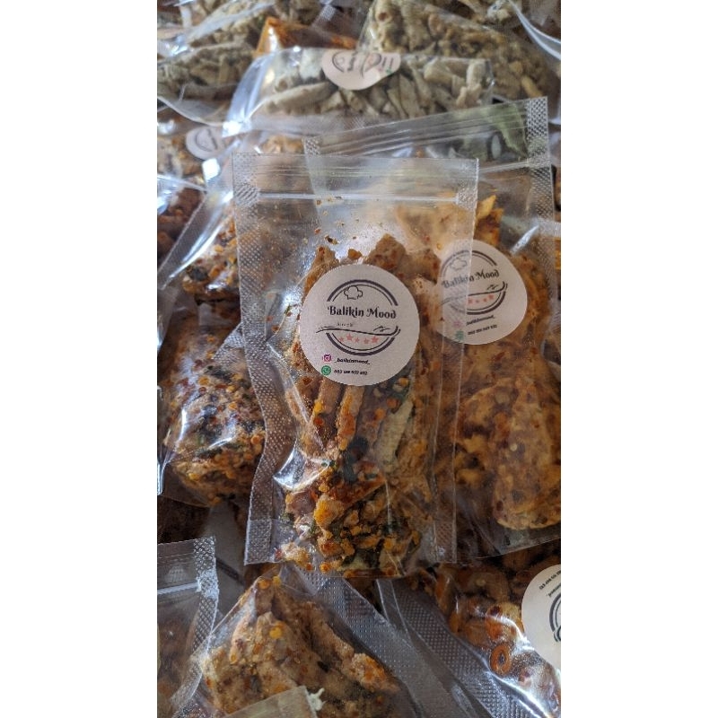 

Basreng pedas daun jeruk/cemilan nikmat/snack hot/balikin mood/jajanan pedas nikmat