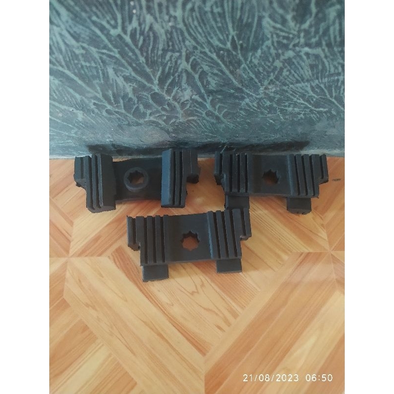 Karet tangki belakang Gl100 Gl125 Honda Win