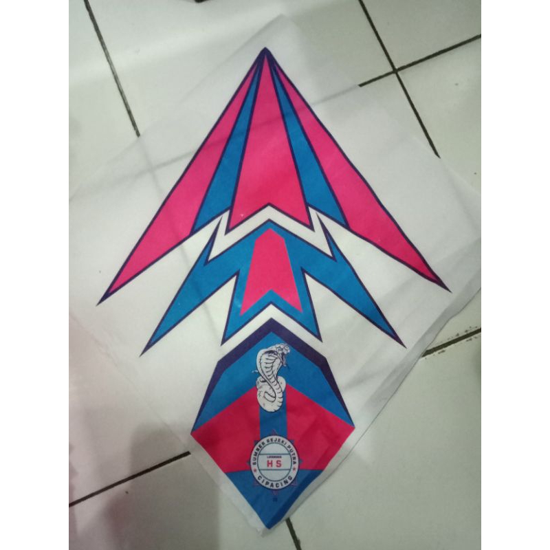 100 LEMBAR BAHAN KERTAS LAYANG LAYANG MOTIF SUKOI UKURAN ( BUKAN LAYANG LAYANG JADI)