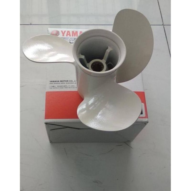 propeller Yamaha 25 & 30 PK 664–45954–01