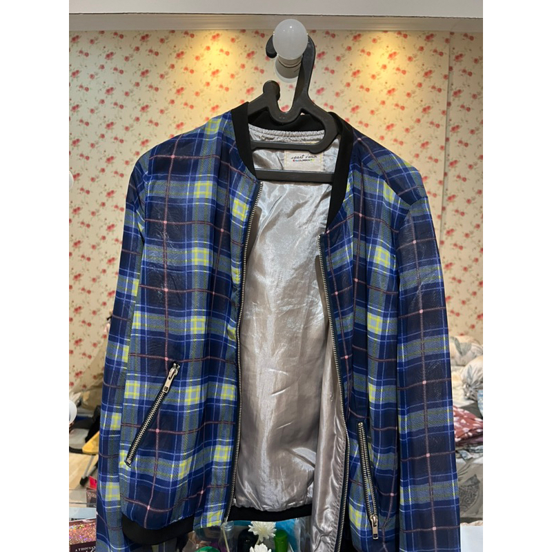 PRELOVED JAKET COLORBOX