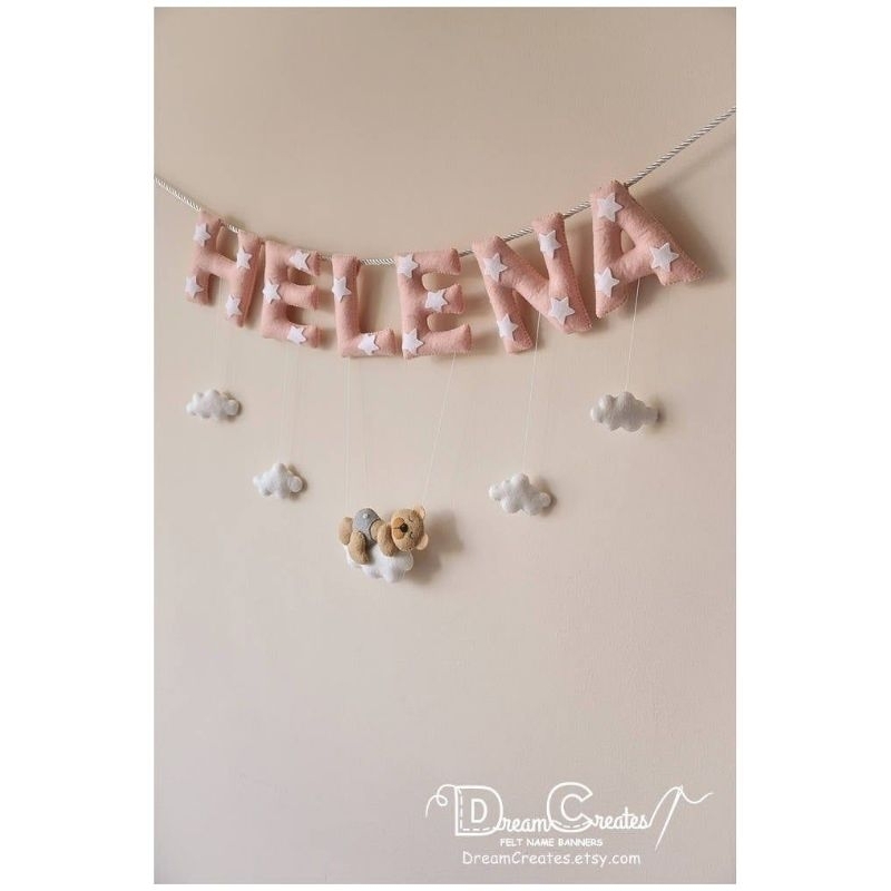 hiasan nama flanel/gantungan nama flanel (harga per huruf)