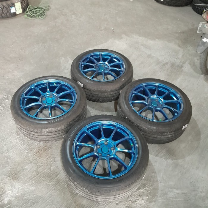Velg JDM Ring 18 Bekas Mobil Innova Lama R18 Ze40 Ban 225 50 R18 Bridgestone