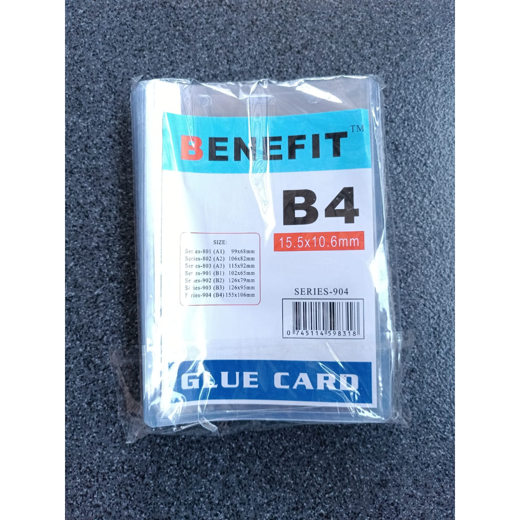 

SAMPUL KARTU IDENTIFIKASI B4 GLUE CARD PLASTIK TEBAL UKURAN B4 MEREK BENEFIT 1 PAK ISI 20 SAMPUL
