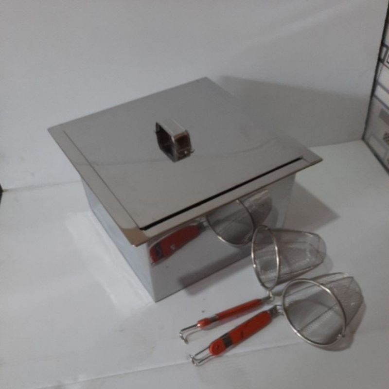 Descend Dandang Mi Kocok..4 Lubang .Uk 35X35 Bhn Stenlis .Tebal.