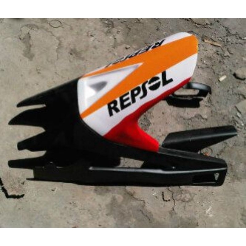 cover hugger huger arm honda cbr 150cbu thailand