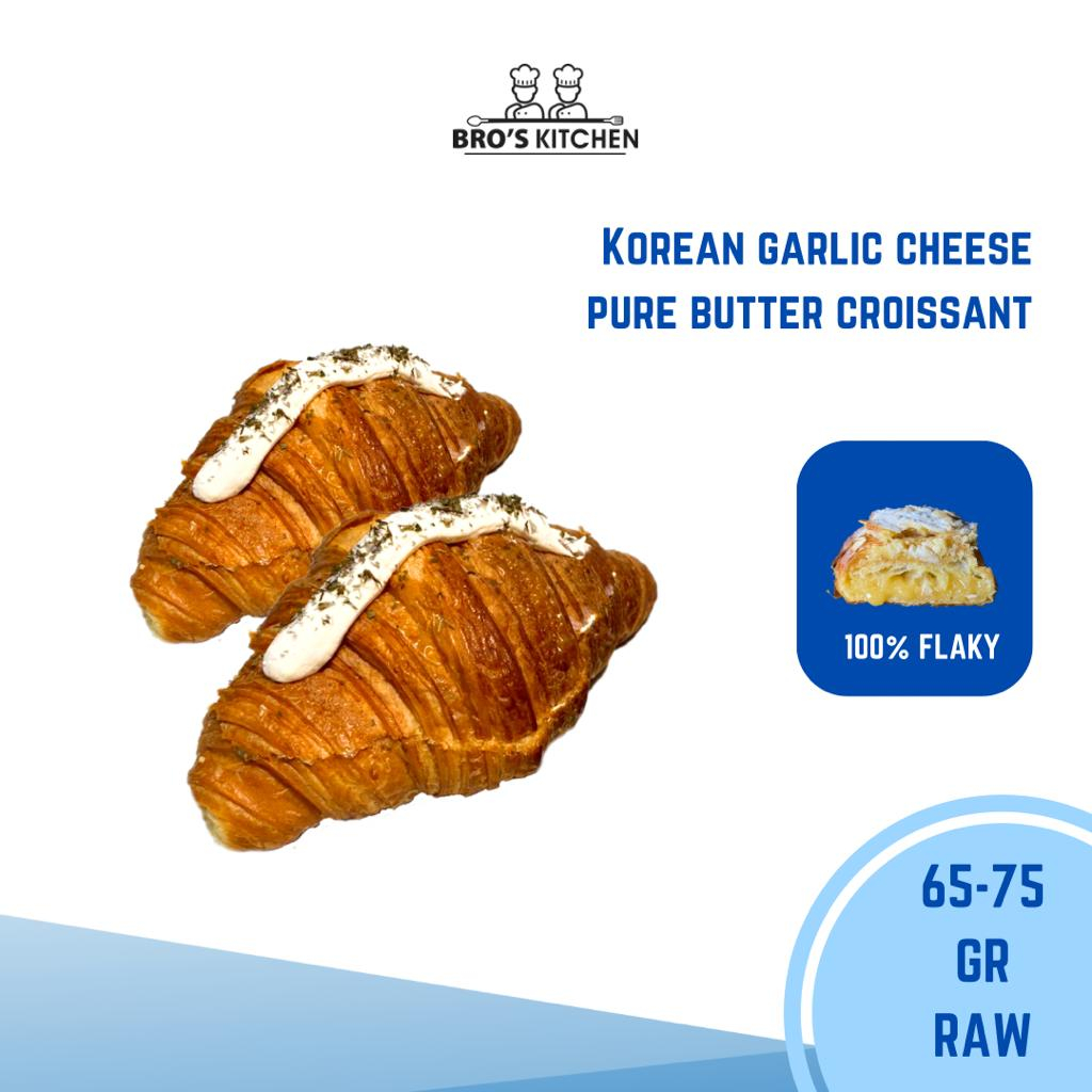 

CROISSANT KOREAN GARLIC CHEESE BUTTER