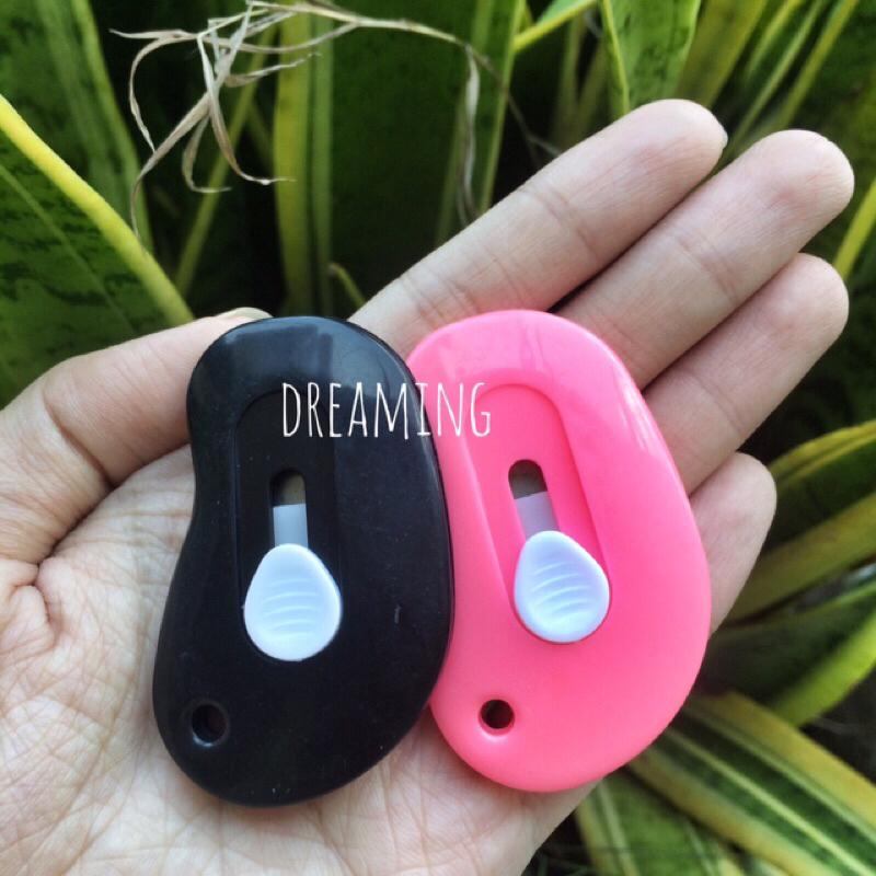 

mini cutter aesthetic untuk unboxing paket dan lain lain