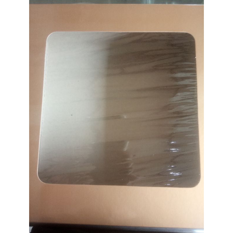 

Kotak Cake Emas Ukuran 22 x 22 cm 1pcs