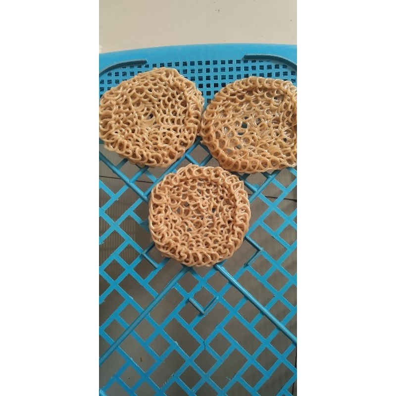 

Kerupuk Brekat / kerupuk keriting Jumbo Siap Goreng