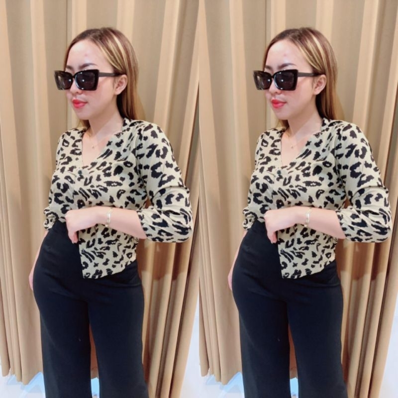 BUY 2 FREE GIFT | Grosir Natalia | Blouse Kancing Leopard Besar Bahan Rayon