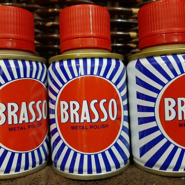 brasso metal polish 100ml BRASSO pengkilat metal Besi Logam 100 ml