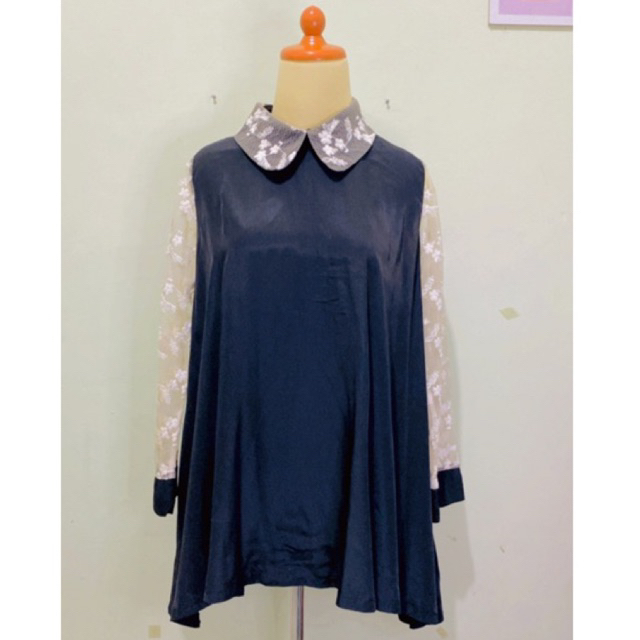 Atasan blouse blus vintage lengan balon kerah sailor peterpan collar bahan polyester mix brokat bruk