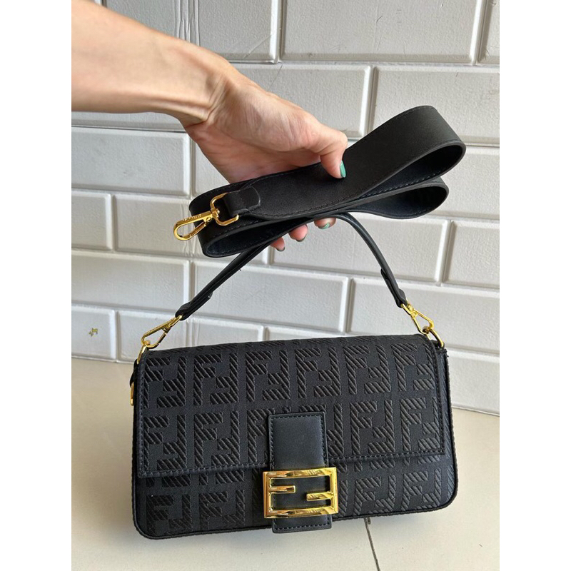 TAS FENDI BAGUETTE VINTAGE SHOULDER BAG WANITA IMPORT FREE BOX