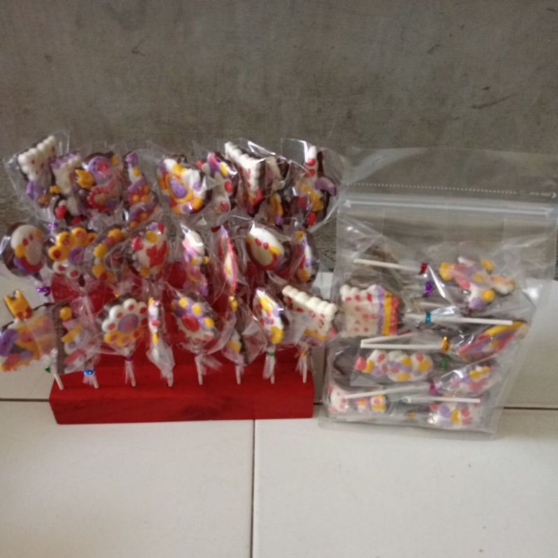 

coklat karakter isi 25pcs