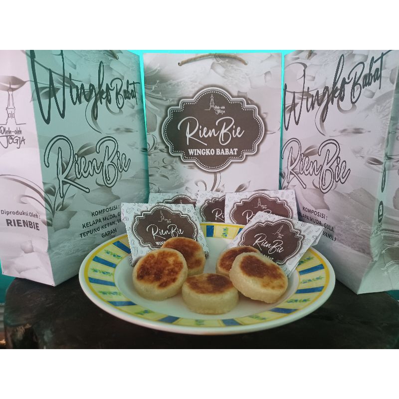 

Oleh oleh jogja RienBie wingko babat