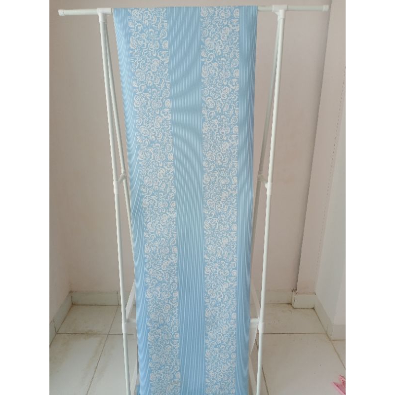 Wallpaper sticker dinding 45cmx 10m motif embos salur gh282 gh282-1 gh282-2 wallsticker batik salur 