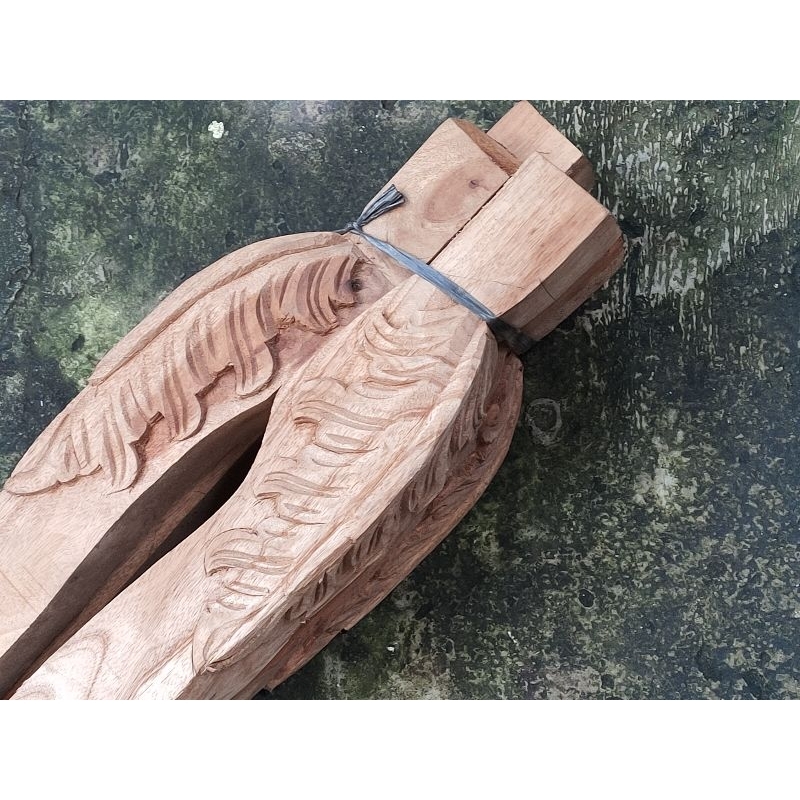 Kaki kayu mahoni ukir berbagai ukuran
