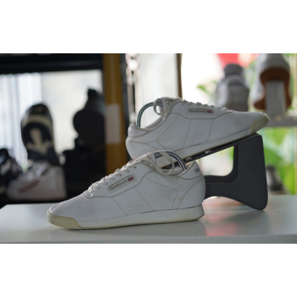 Reebok Womens Classic White Running Shoes Sneakers sz 41