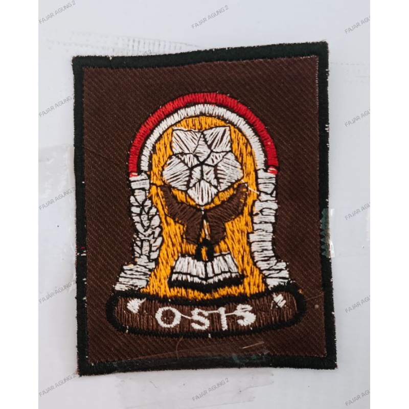 BET OSIS Bet Seragam sekolah