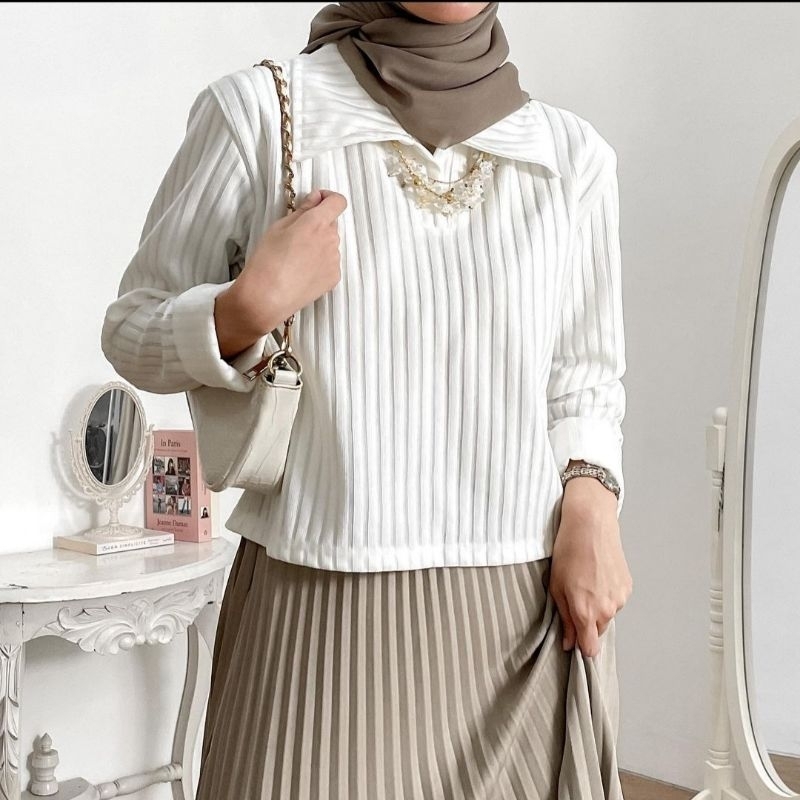 ALEA Crop Top Polo Hornet - atasan wanita crop - baju berkerah