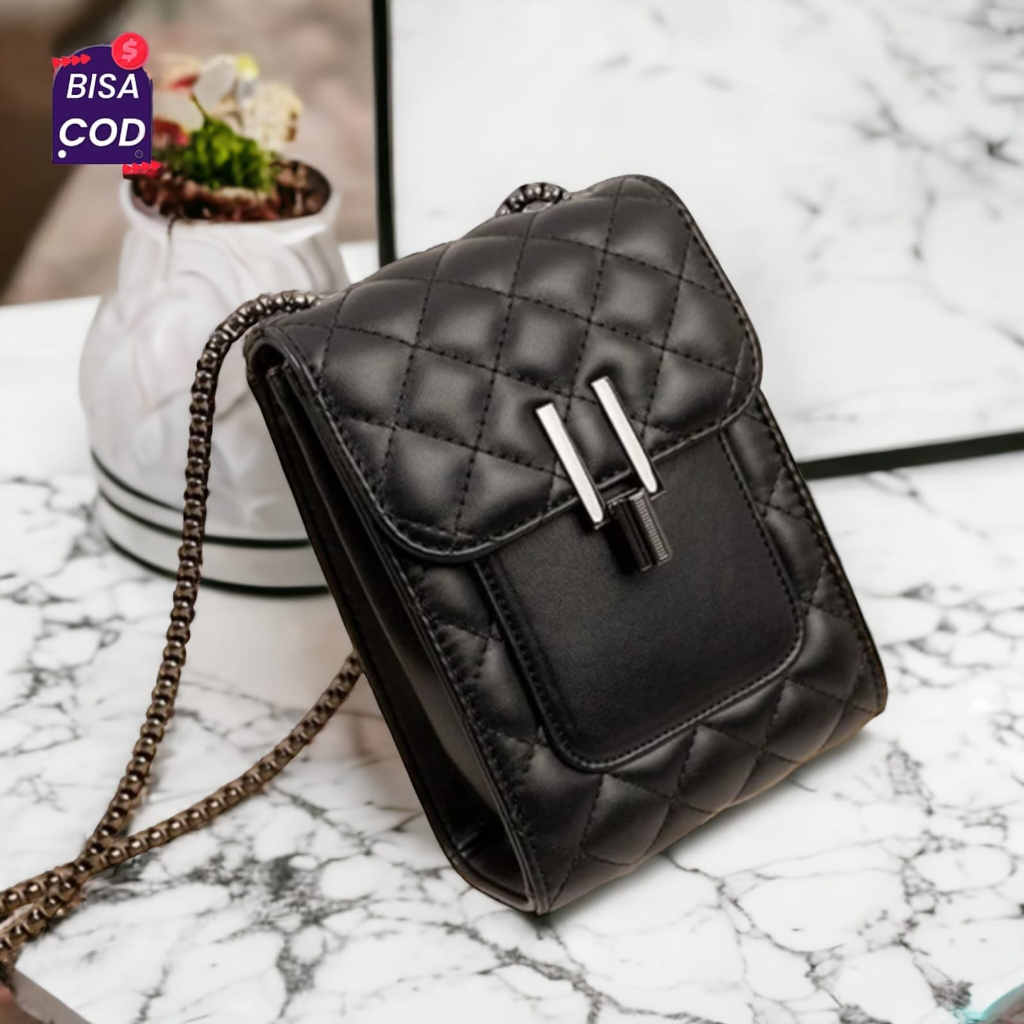 Tas Selempang Wanita Dengan Rantai Simple Tas kecil Tas Make-up Equipment  new 2022