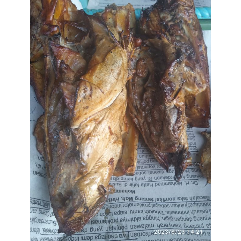 kepala ikan manyung asap