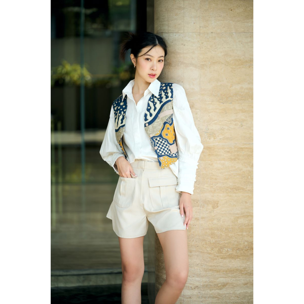 Melvee - Bastille Pants - Basic Collection - Bawahan Celana Pendek Wanita Modern Terbaru