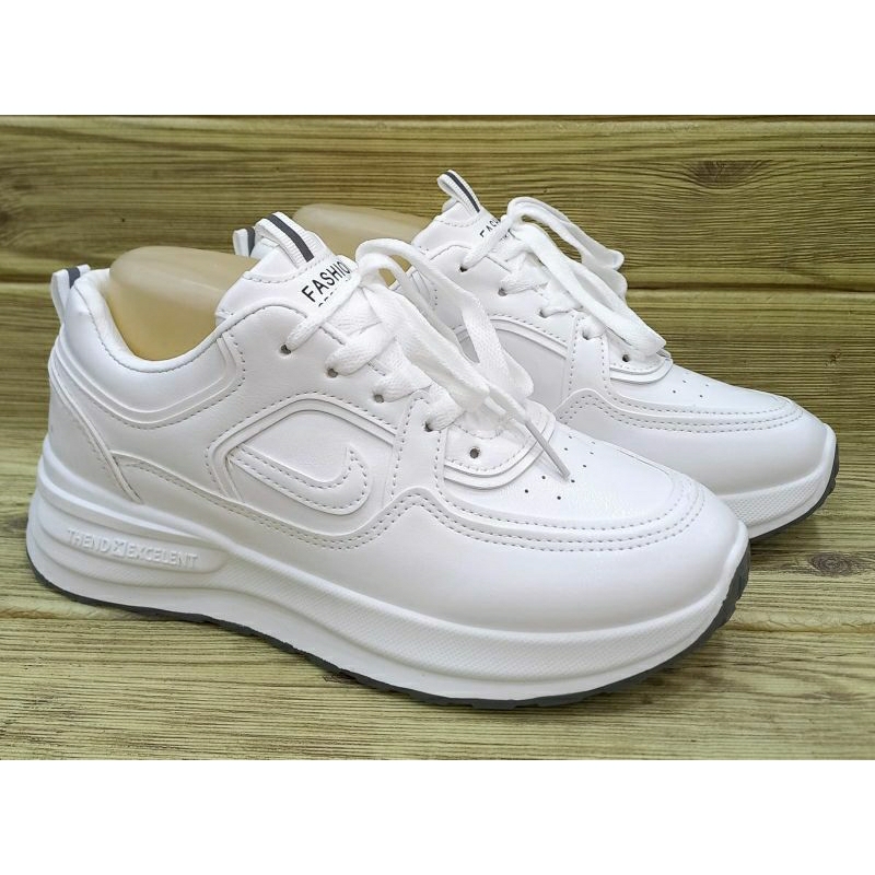 SNEAKER PUTIH WANITA BELBE