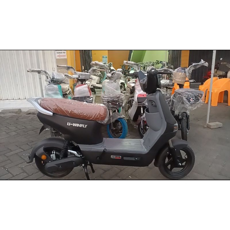 sepeda listrik terbaru DF8S uwinfly