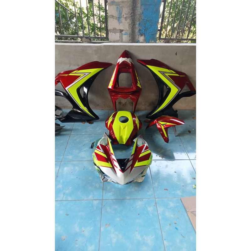 ful.set.ful.bodi.fairing.R25.pnp.vixion.R