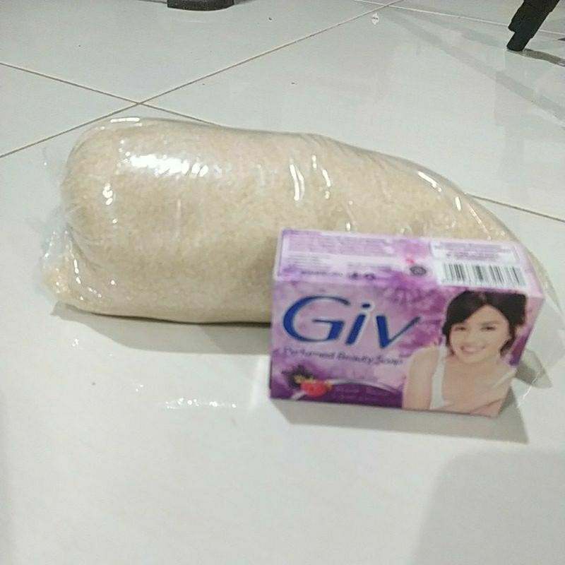 

gula 1kg + 1 giv