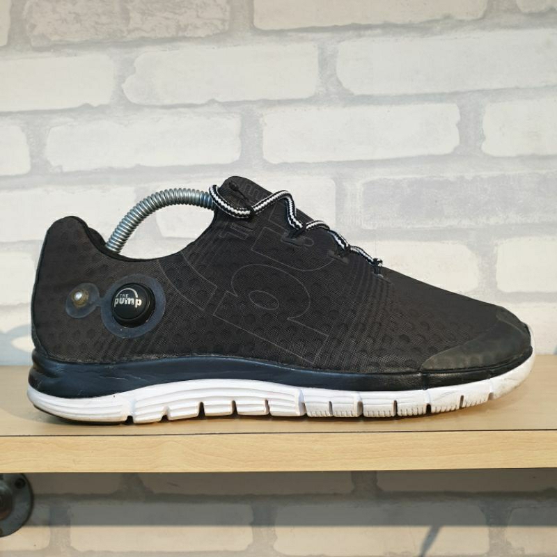 SEPATU BRANDED SECOND REBOOK ZPUMP FUSION 40/26