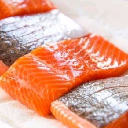 

Salmon fillet 100gram salmon MPASI fresh ikan salmon