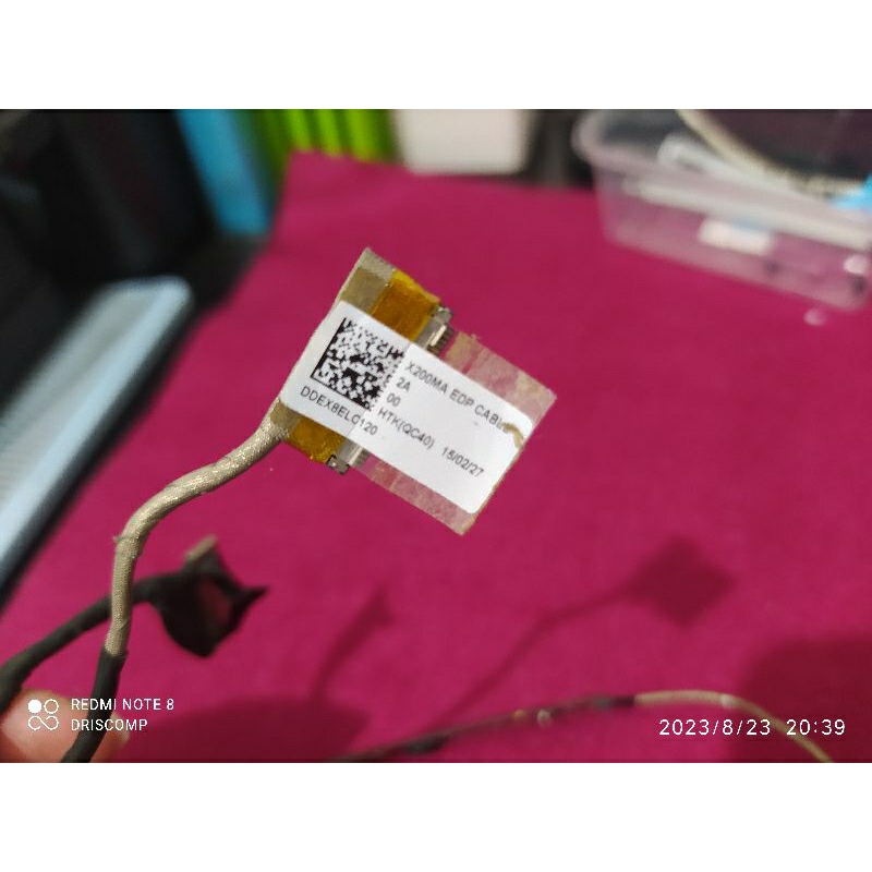 Kabel fleksibel pin 30 bekas Netbook Asus X200