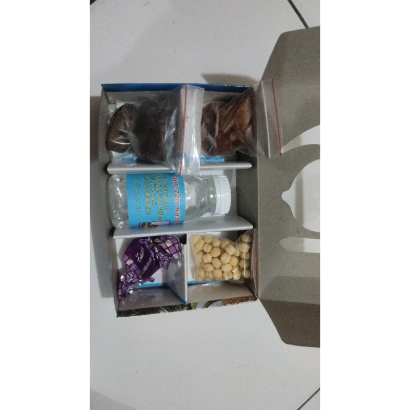 

paket oleh oleh haji dan umroh