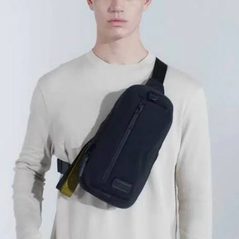 TAS TUMI TAHOE LOOKOUT EXPANDABLE SLINGBAG BLACK ORIGINAL