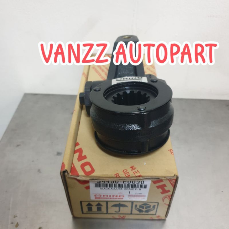 slack adjuster depan kanan  setelan rem depan kanan  Hino 500 S4450-E0030