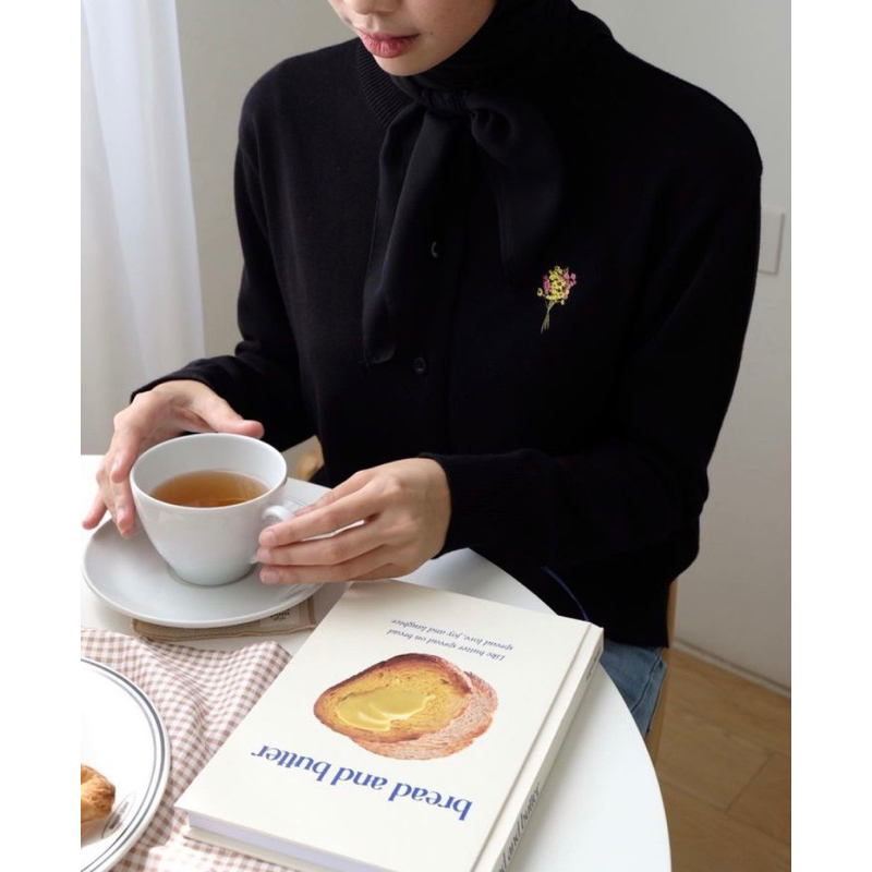 Jardin Cardigan Black Velvet from NUETA